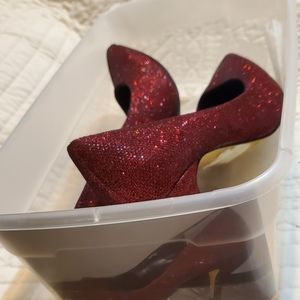 NINE WEST red shimmery heels
